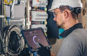 The Cost Benefits of Outsourcing Calls for New York Electrical Businesses